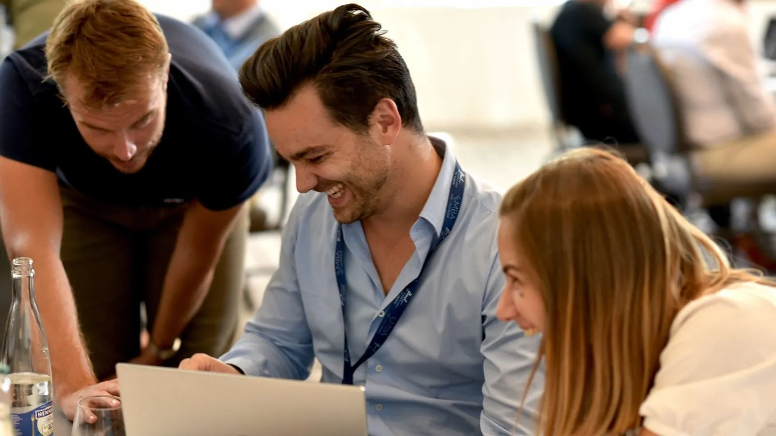 Participants of the Class of 2023 working together during the Introductory Week